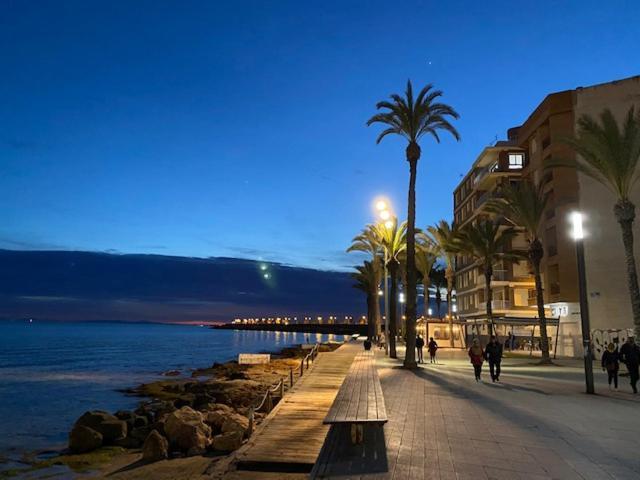 Amazing 2-bedrooms With Pool Center Torrevieja